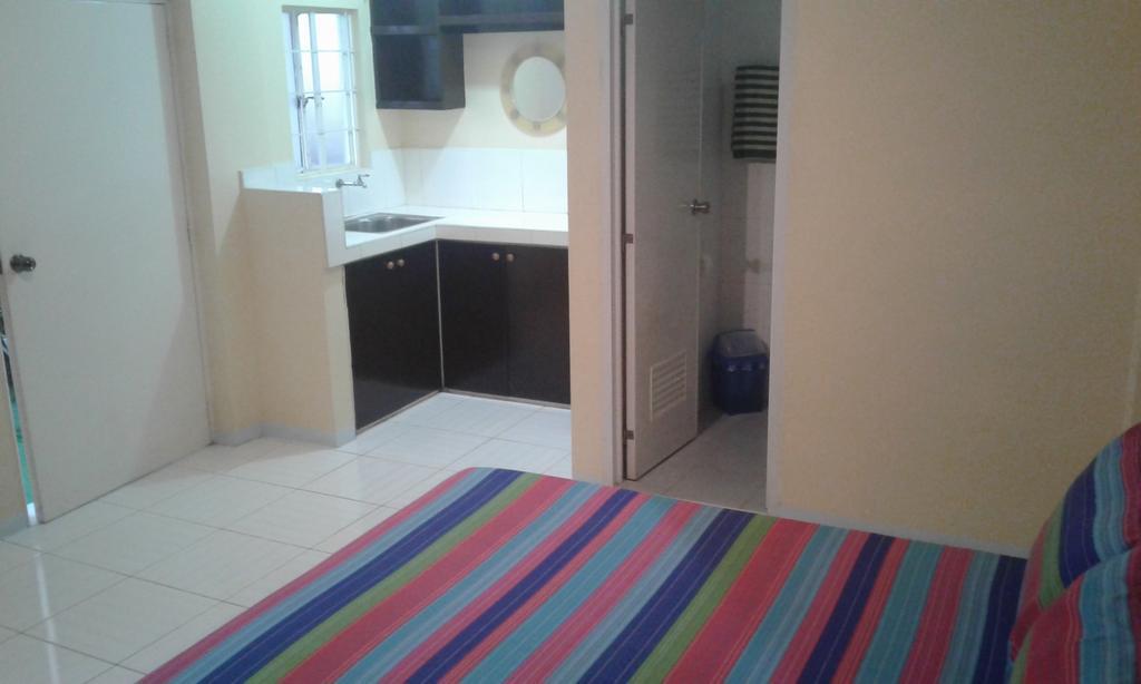 Christopher B&B And Apartments (Adults Only) Paranaque City Экстерьер фото